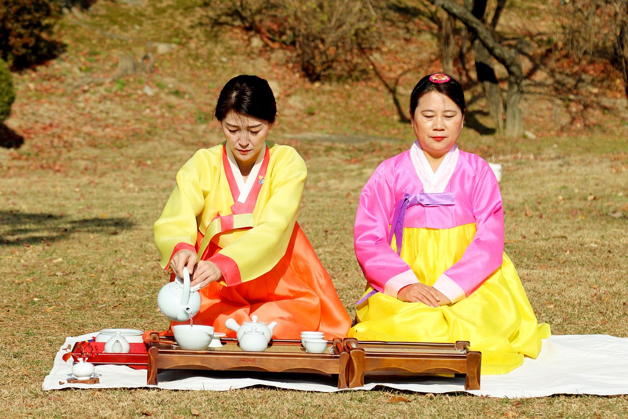 Hanbok Goes Global: Korea's Traditional Dress Charms the World in 2026 본문 이미지