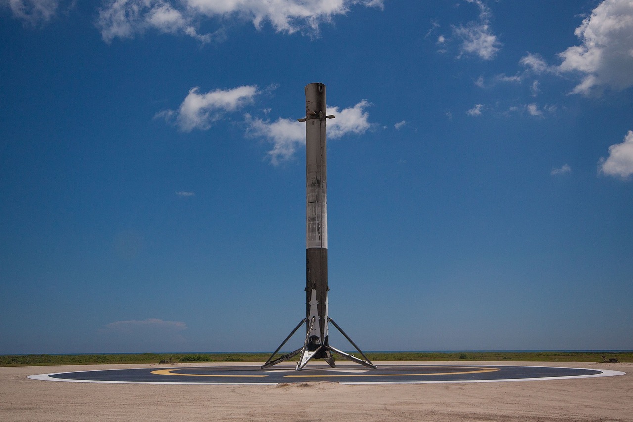 SpaceX's Historic IPO: The Rise of the First Trillionaire? 본문 이미지