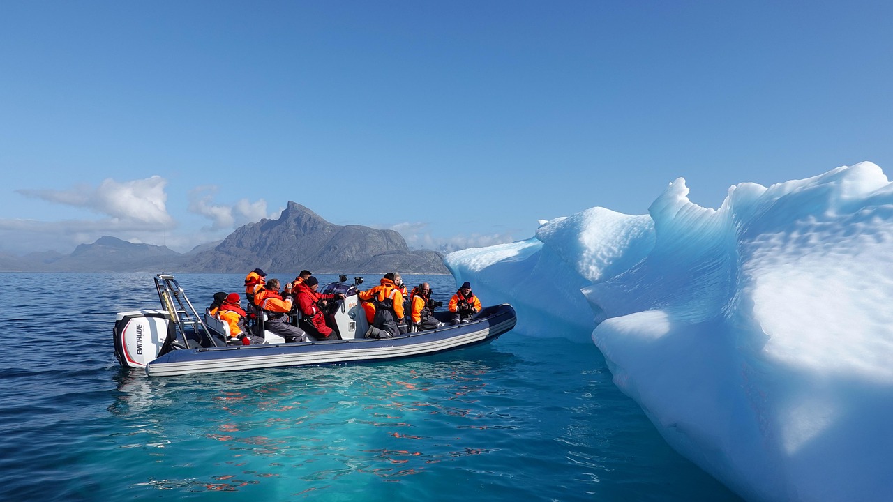France Faces Extreme Heatwave as Alpine Glaciers Rapidly Retreat